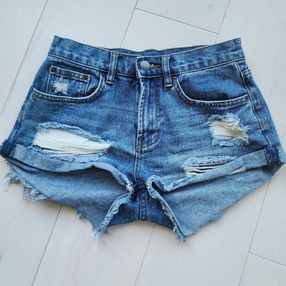 Billabong denim distressed shorty shorts